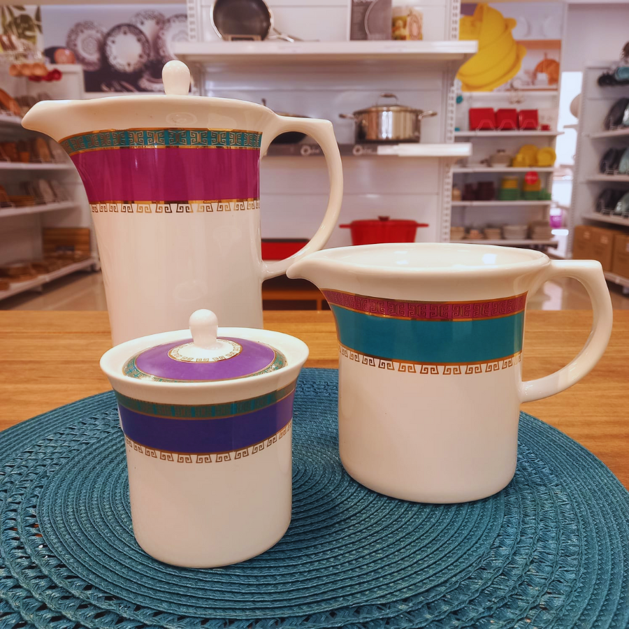 complete sua mesa para o chá com as belas peças da linha Joia Brasileira, com filetes de ouro que irão levar ainda mais glamour e sofisticação a sua mesa